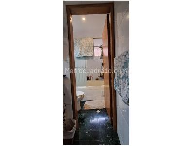 Apartamento de 3 alcobas en venta en Chico Navarra, Bogotá, 134 m² · foto 17 de 19