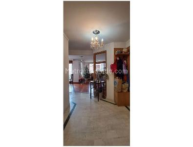 Apartamento de 3 alcobas en venta en Chico Navarra, Bogotá, 134 m² · foto 3 de 19