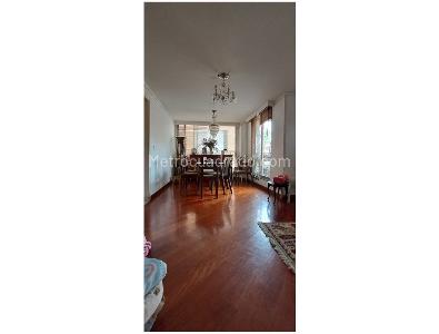 Apartamento de 3 alcobas en venta en Chico Navarra, Bogotá, 134 m² · foto 5 de 19