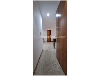 Apartamento de 3 alcobas en venta en Chico Navarra, Bogotá, 134 m² · foto 9 de 19
