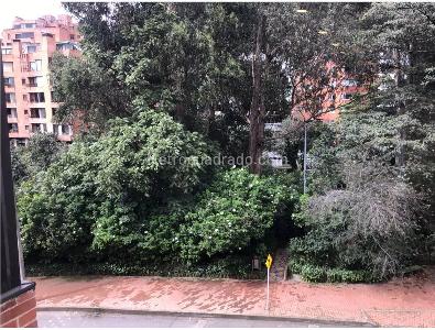 Apartamento en venta en Las Rosales, Bogotá · foto 11 de 16