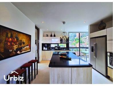 Apartamento de 3 alcobas en venta en Altos Del Refugio, Bogotá, 208 m² · foto 12 de 20