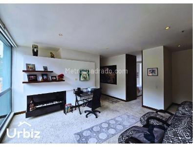 Apartamento de 3 alcobas en venta en Altos Del Refugio, Bogotá, 208 m² · foto 17 de 20