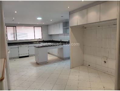 Apartamento en venta en El Refugio, Bogotá · foto 8 de 20