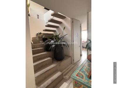 Apartamento de 3 alcobas en venta en Country, Bogotá, 250 m² · foto 4 de 6