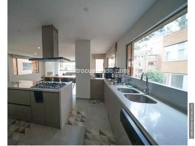 Apartamento en venta en El Refugio, Bogotá · foto 4 de 15