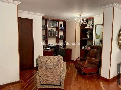 Apartamento de 3 alcobas en venta en Chico Norte, Bogotá, 171 m² · foto 4 de 14