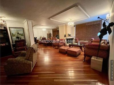 Apartamento de 3 alcobas en venta en Chico Norte, Bogotá, 171 m² · foto 6 de 14