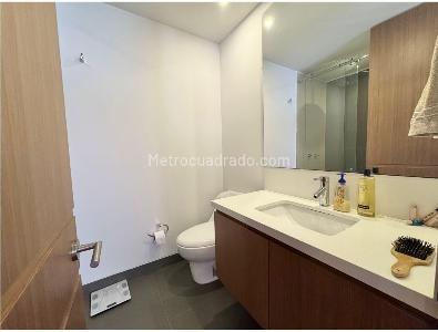 Apartamento de 3 alcobas en venta en Chico San Patricio, Bogotá, 206 m² · foto 15 de 15