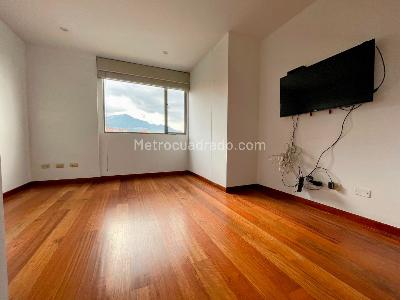 Apartamento de 2 alcobas en arriendo en Country, Bogotá, 180 m² · foto 2 de 8