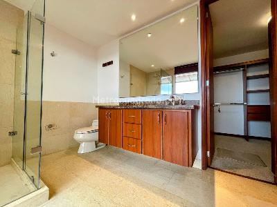 Apartamento de 2 alcobas en arriendo en Country, Bogotá, 180 m² · foto 7 de 8