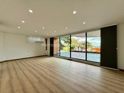 Apartamento de 3 alcobas en venta en Bosque Medina, Bogotá, 197 m² · foto 3 de 6