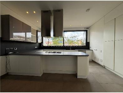 Apartamento de 3 alcobas en venta en La Cabrera, Bogotá, 345 m² · foto 10 de 18