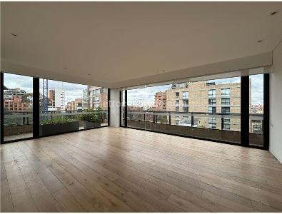 Apartamento de 3 alcobas en venta en La Cabrera, Bogotá, 345 m² · foto 2 de 18