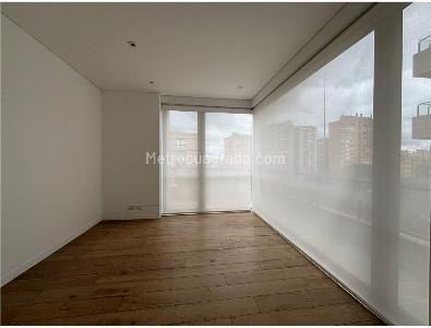 Apartamento de 3 alcobas en venta en La Cabrera, Bogotá, 345 m² · foto 3 de 18