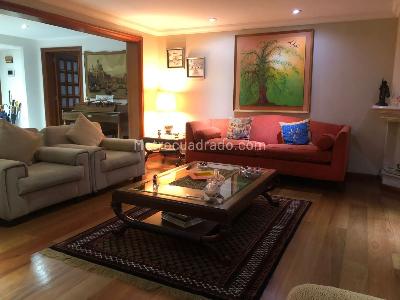 Apartamento de 3 alcobas en venta en Los Rosales, Bogotá, 206 m² · foto 10 de 15