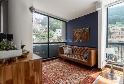 Apartamento de 3 alcobas en venta en Chico El Refugio, Bogotá, 130 m² · foto 9 de 10