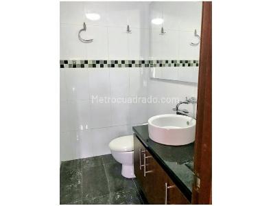 Casa en venta en Quinta Camacho, Bogotá · foto 2 de 14