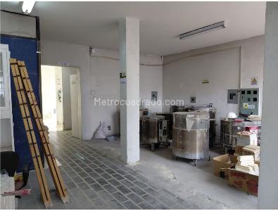 Casa de 5 alcobas en venta en Quinta Camacho, Bogotá, 659 m² · foto 3 de 17