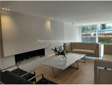 Casa de 4 alcobas en venta en San Jose De Bavaria, Bogotá, 762 m² · foto 13 de 14