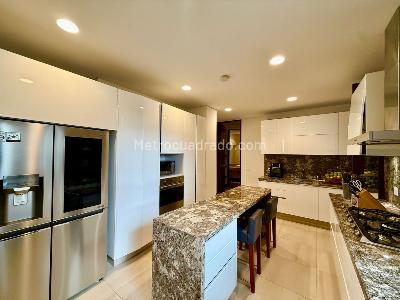 Apartamento de 3 alcobas en venta en El Nogal, Bogotá, 348 m² · foto 4 de 7