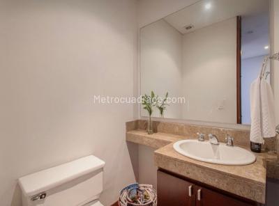 Apartamento de 3 alcobas en venta en Los Rosales, Bogotá, 177 m² · foto 5 de 10