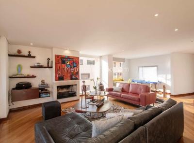 Apartamento de 3 alcobas en venta en Los Rosales, Bogotá, 177 m² · foto 7 de 10