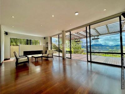 Casa de 4 alcobas en venta en Arboreto, Bogotá, 1500 m² · foto 10 de 11