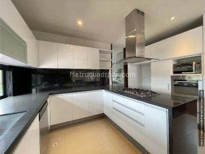 Casa de 4 alcobas en venta en Arboreto, Bogotá, 1500 m² · foto 8 de 11