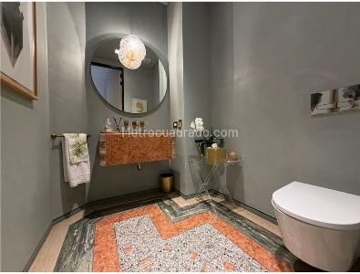 Apartamento de 3 alcobas en venta en Los Rosales, Bogotá, 341 m² · foto 17 de 20