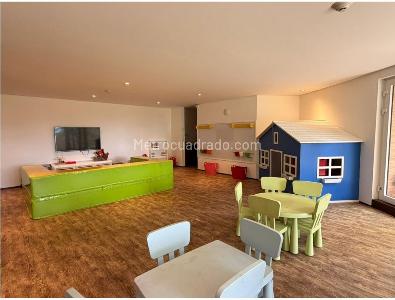 Apartamento de 3 alcobas en venta en Los Rosales, Bogotá, 341 m² · foto 2 de 20