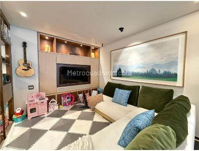 Apartamento de 3 alcobas en venta en Los Rosales, Bogotá, 341 m² · foto 4 de 20