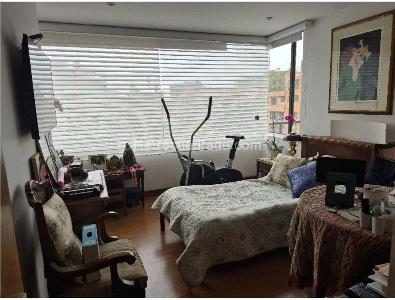Apartamento de 3 alcobas en venta en La Carolina, Bogotá, 146 m² · foto 11 de 17