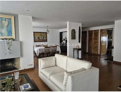 Apartamento de 3 alcobas en venta en La Carolina, Bogotá, 146 m² · foto 16 de 17