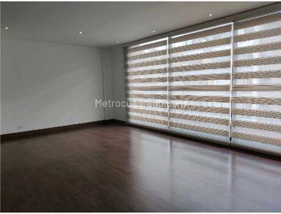 Apartamento de 2 alcobas en venta en Chico Norte, Bogotá, 112 m² · foto 10 de 11