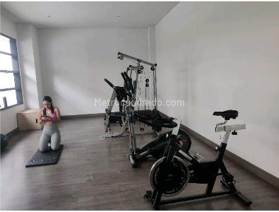 Apartamento de 2 alcobas en venta en Chico Norte, Bogotá, 112 m² · foto 2 de 11