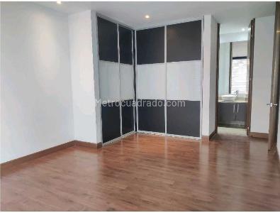 Apartamento de 2 alcobas en venta en Chico Norte, Bogotá, 112 m² · foto 5 de 11