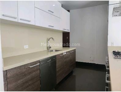 Apartamento de 2 alcobas en venta en Chico Norte, Bogotá, 112 m² · foto 8 de 11