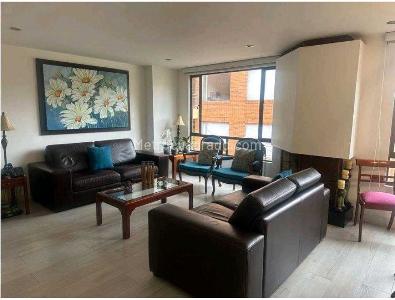 Apartamento de 3 alcobas en venta en Centro Comercial Hacienda Santa Barbara, Bogotá, 170 m² · foto 2 de 15