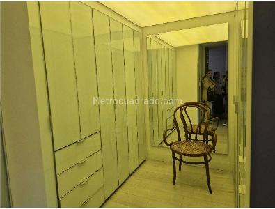 Apartamento de 3 alcobas en venta en Centro Comercial Hacienda Santa Barbara, Bogotá, 170 m² · foto 3 de 15