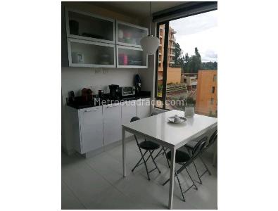 Apartamento de 3 alcobas en venta en Refugio De La Colina, Bogotá, 220 m² · foto 12 de 18