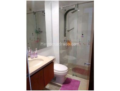 Apartamento de 3 alcobas en venta en Refugio De La Colina, Bogotá, 220 m² · foto 5 de 18