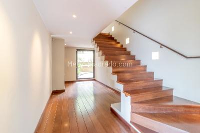 Apartamento de 3 alcobas en venta en Chico Oriental, Bogotá, 830 m² · foto 12 de 16