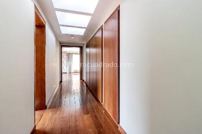 Apartamento de 3 alcobas en venta en Chico Oriental, Bogotá, 830 m² · foto 8 de 16