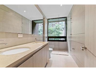 Apartamento en venta en Los Rosales, Bogotá · foto 3 de 14