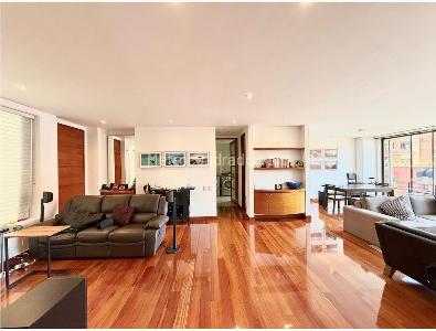 Apartamento de 3 alcobas en venta en Chico Norte, Bogotá, 176 m² · foto 5 de 13
