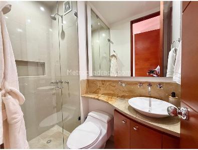 Apartamento de 3 alcobas en venta en Chico Norte, Bogotá, 176 m² · foto 8 de 13