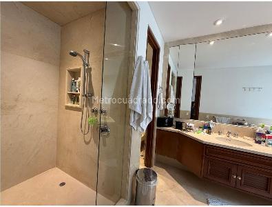 Apartamento en venta en Altos De Cabrera, Bogotá · foto 8 de 16