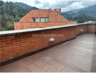 Apartamento de 4 alcobas en venta en Cerros De Los Alpes, Bogotá, 420 m² · foto 11 de 15