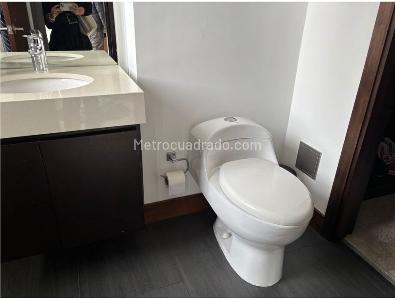 Apartamento de 4 alcobas en venta en Cerros De Los Alpes, Bogotá, 420 m² · foto 13 de 15